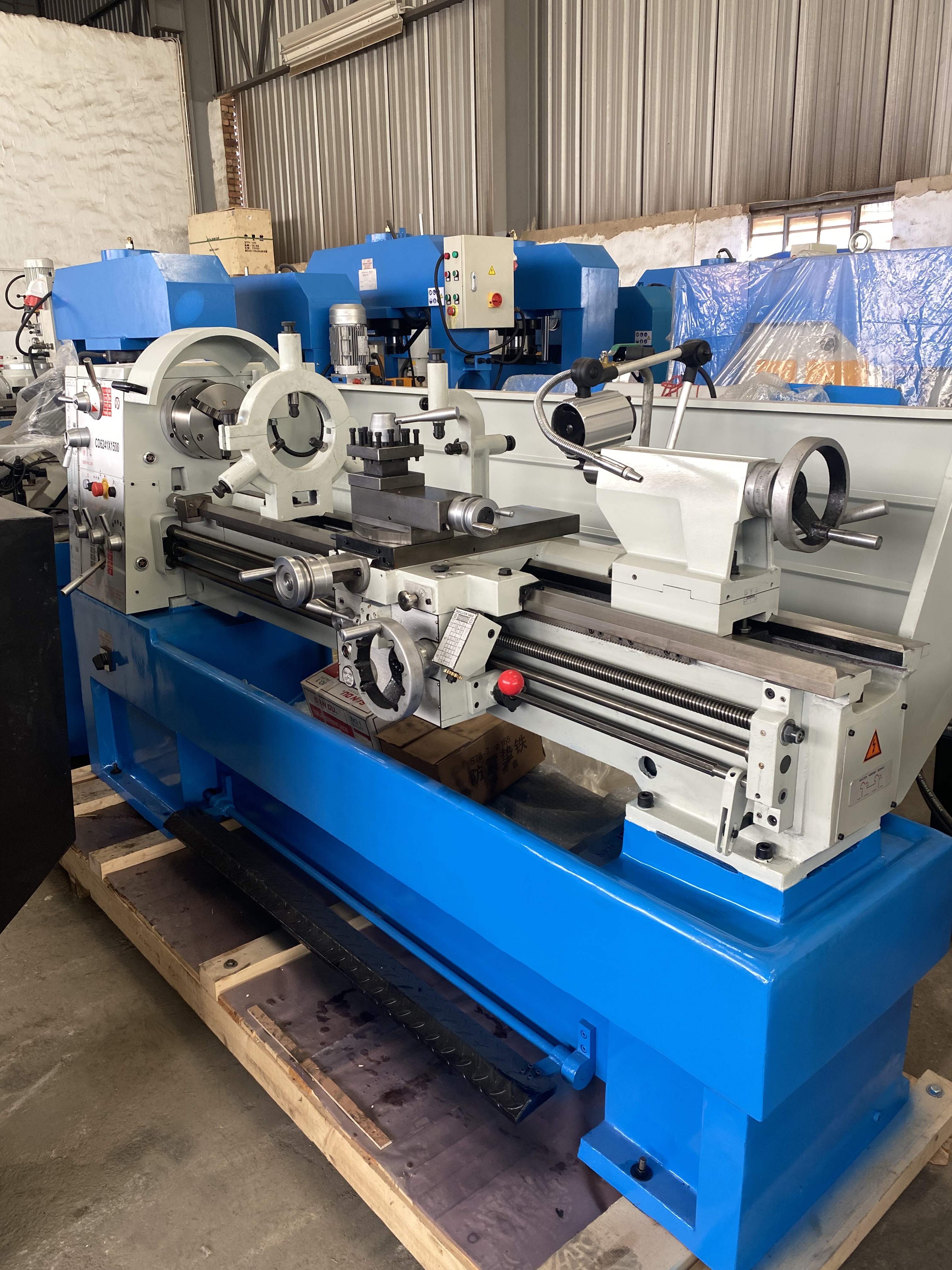 amts centre lathe cd6241x1500 (2) amts centre lathe cd6241x1500 (2)